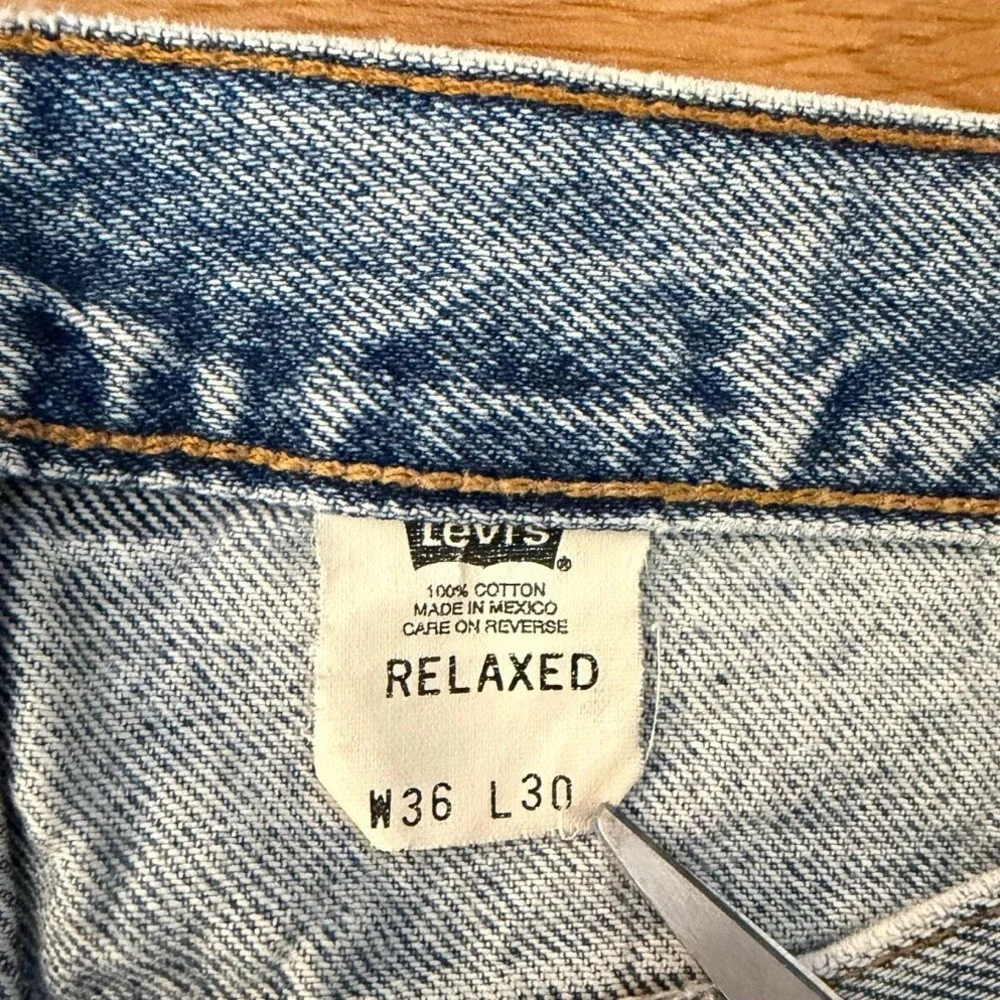 Vintage Y2K‎ Mens 36x30 Levis 540 Relaxed Fit Distressed Light Wash Jeans Denim